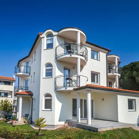 Pinia - A2 First Floor - Mpolo Appartement Medulin