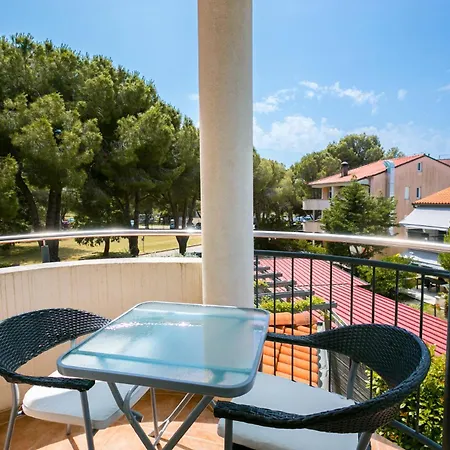 Apartment Pinia - A2 First Floor - Mpolo Medulin